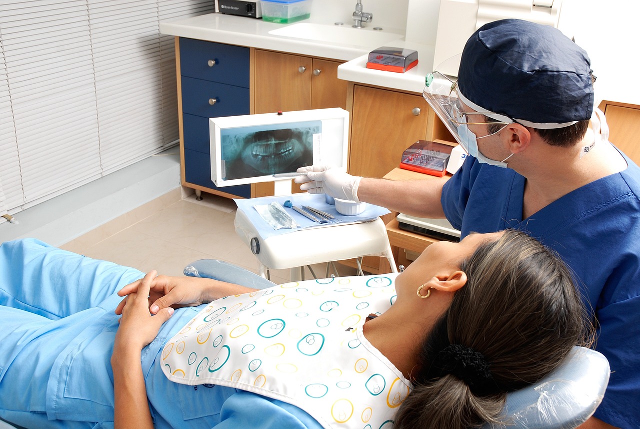 dentist-1639683_1280 radiografia