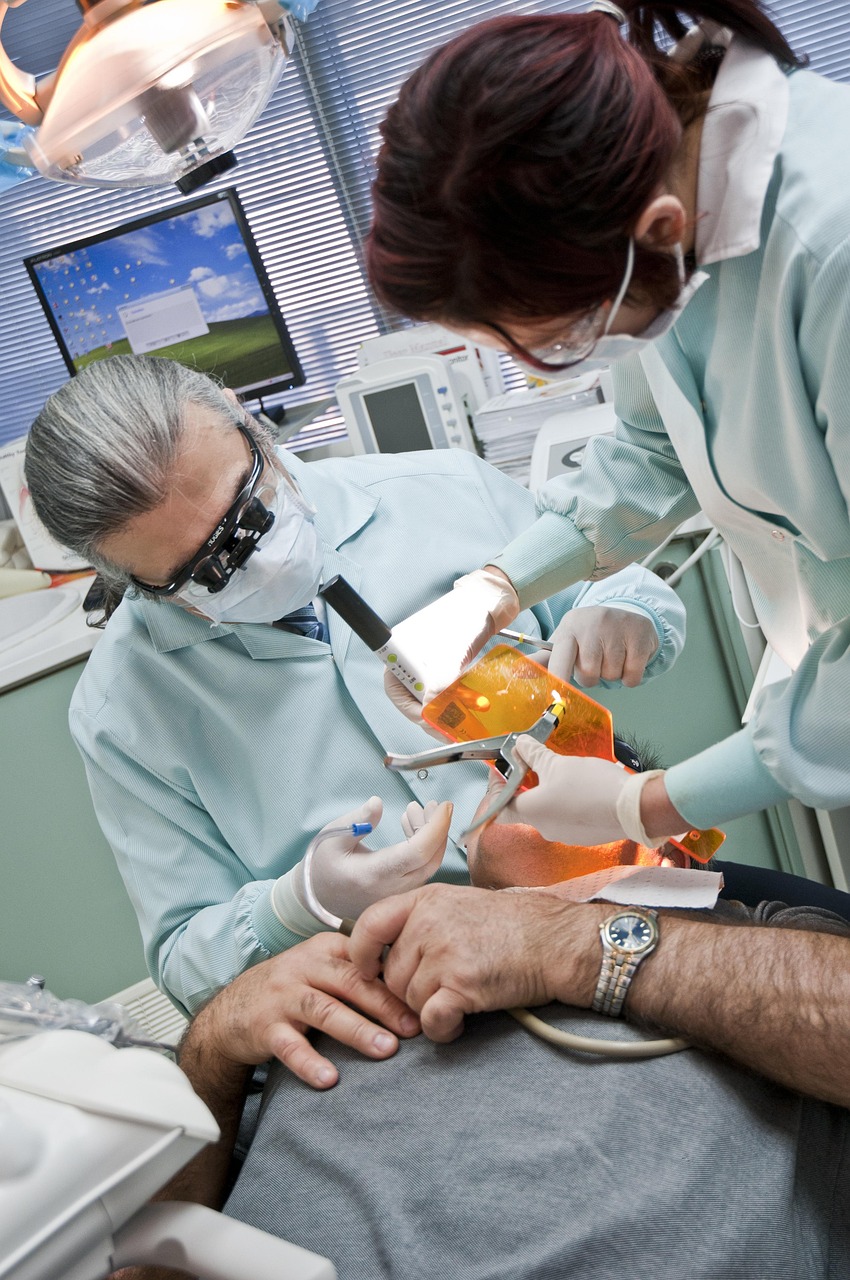 dentist-2530994_1280 dentistes