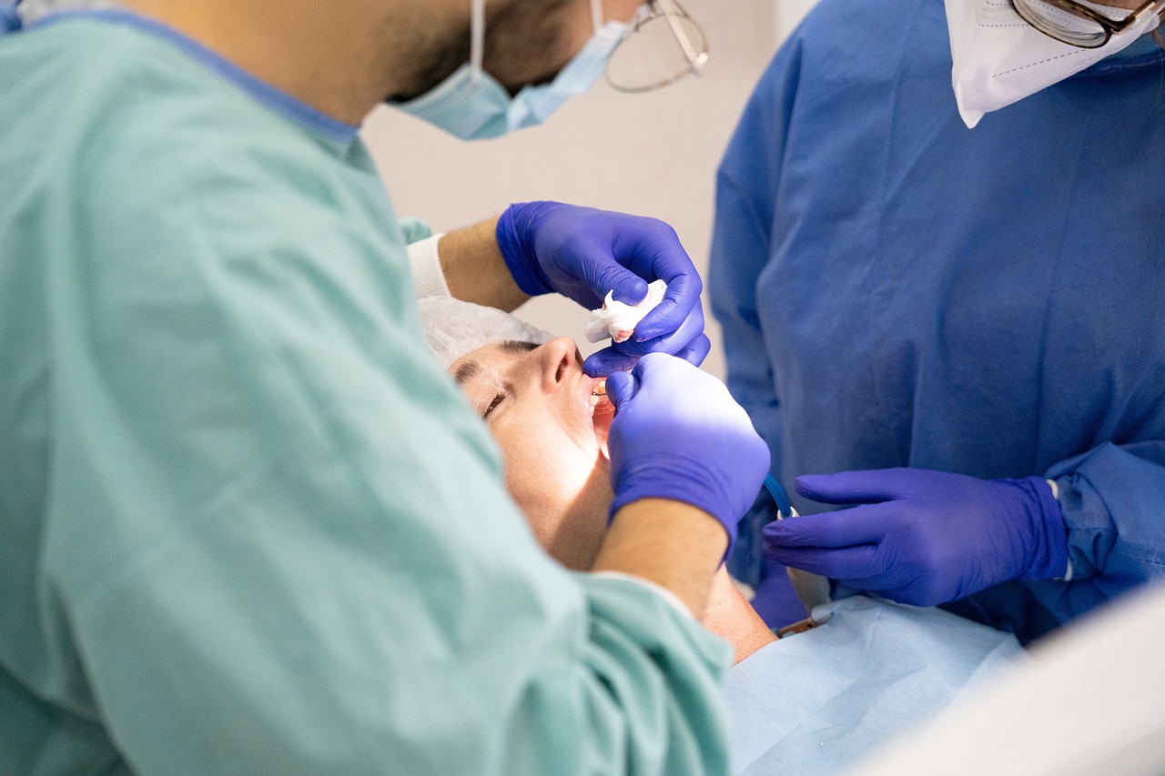 orthodontics-6536026_1280 feina dentista